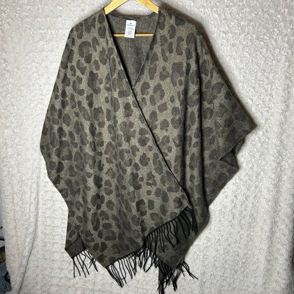 Woolrich Leopard Print Poncho Fringe Trim One Size - Picture 3 of 6